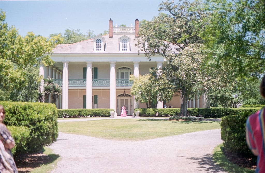 The 'rear' of the Oak Alley Plantation house, Vacherie, Louisiana, 30 April 1996