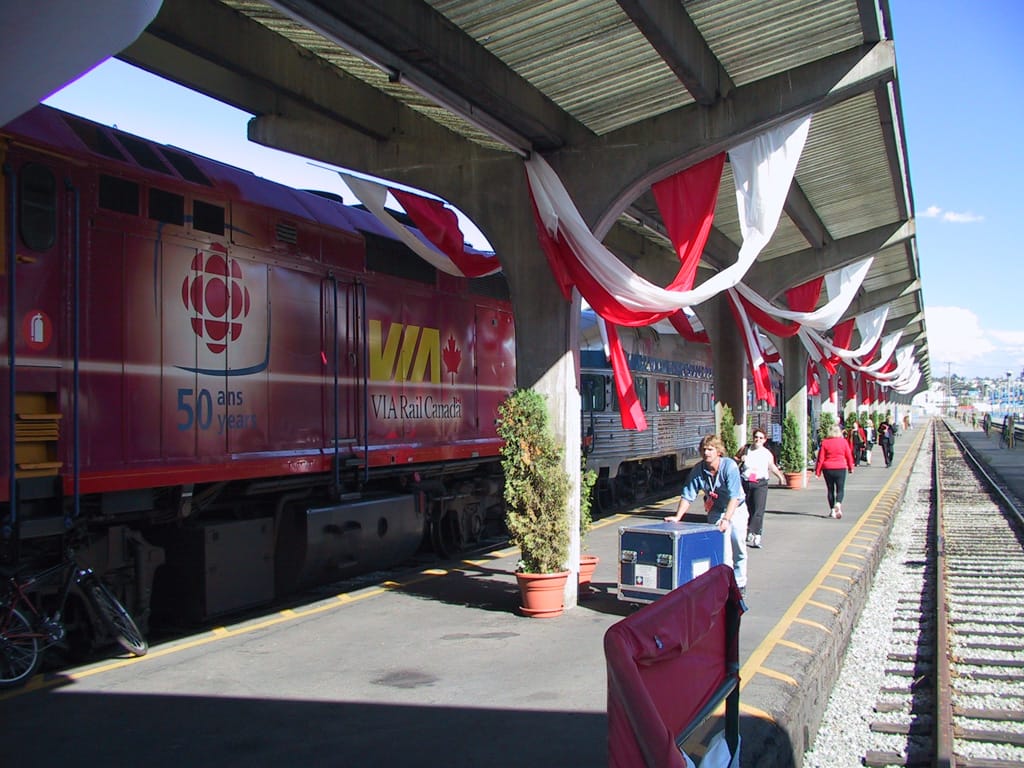 Preparing for the show, Vancouver, British Columbia, 5 September 2002