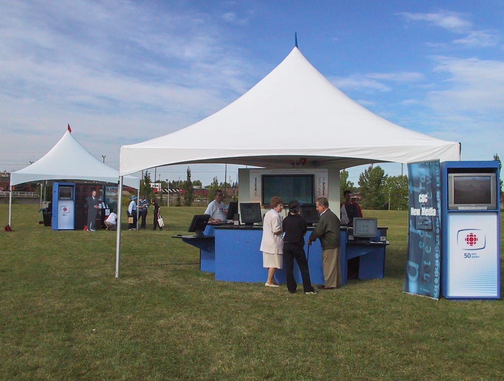 Visitors at the tents in Edmonton, Alberta, 10 September 2002