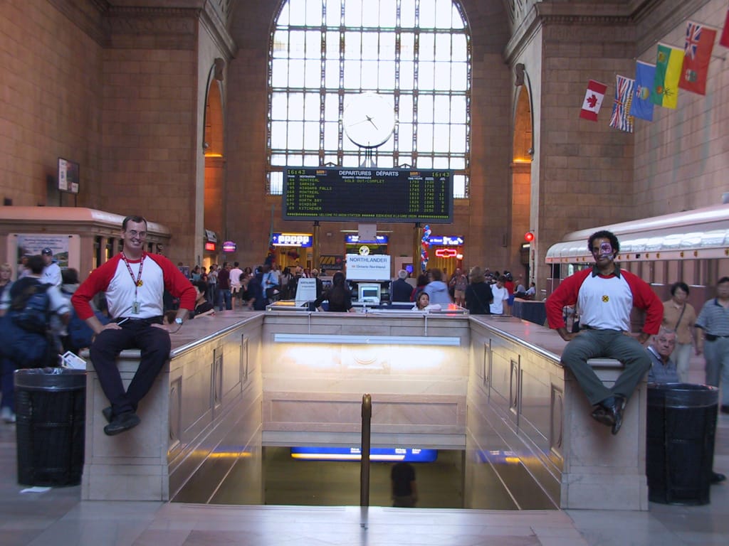 New Media Volunteers, Toronto Union Station, Ontario, 22 September 2002
