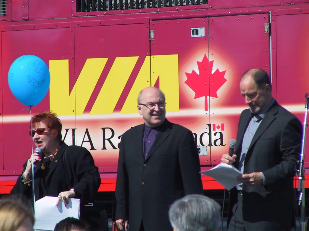 Luba Goy, Roger Abbott, and Don Ferguson at the National Science Museum, Ottawa, Ontario, 25 September 2002