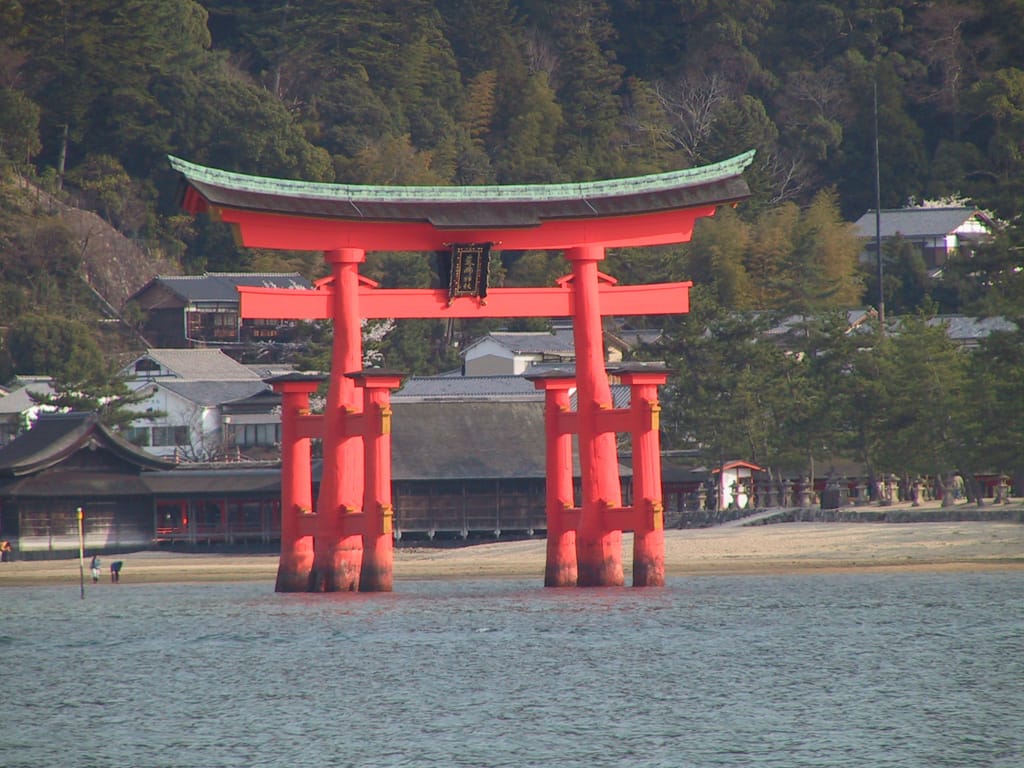 Miyajima Gate, Hiroshima, Japan, 29 March 2004