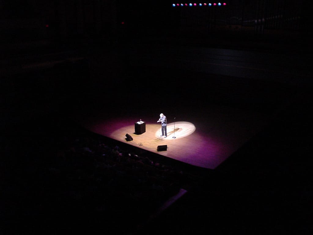 George Carlin at Jack Singer Hall, Calgary, Alberta, 20 September 2004