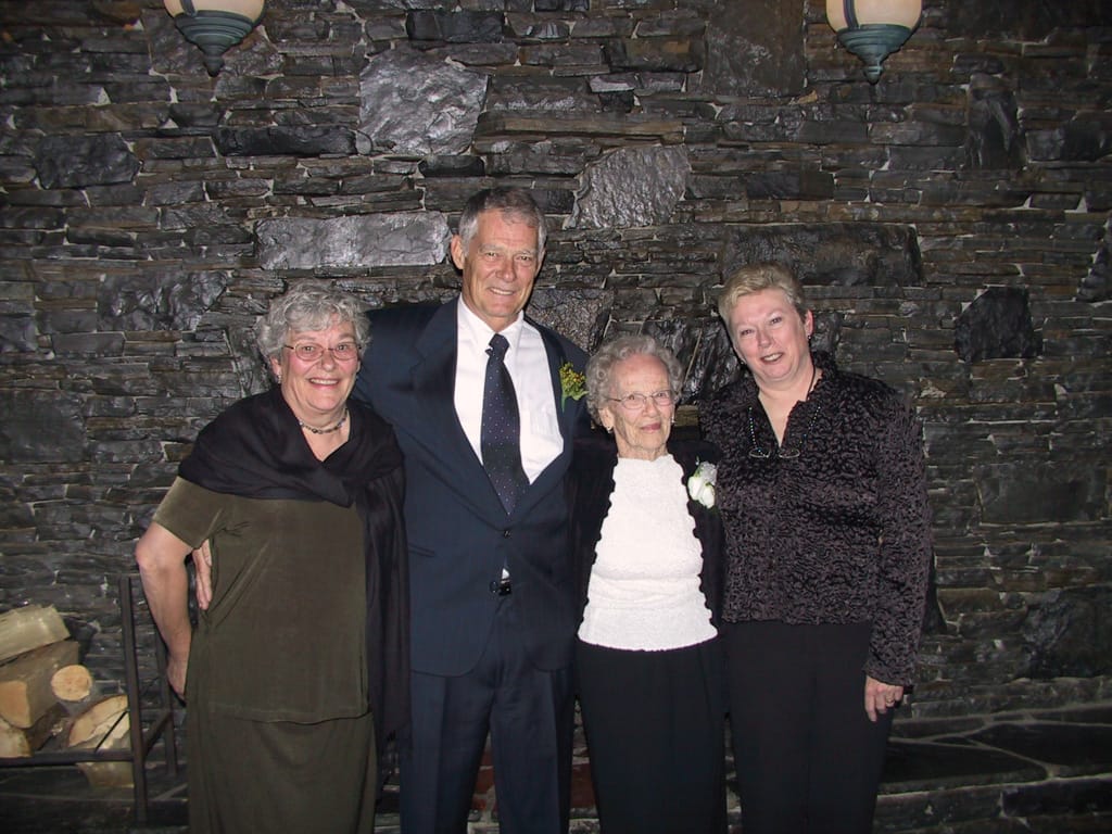 Nana and her kids, Banff Park Lodge, Alberta, 16 October 2004