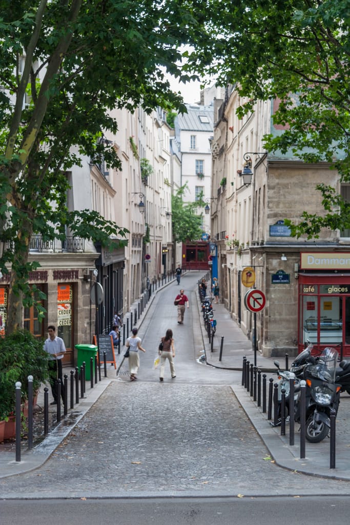 Rue Maître Albert, Paris, France, 24 July 2006