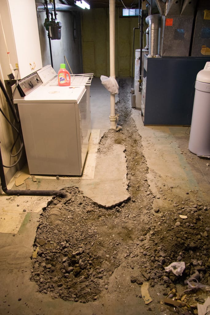 Refuse bin, Westgate, Calgary, Alberta, 29 April 2007