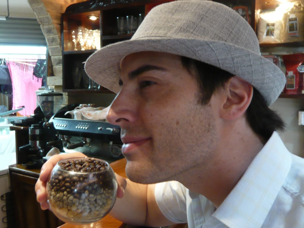 Sniffing coffee, Mercado Central, San José, Costa Rica, 28 June 2008
