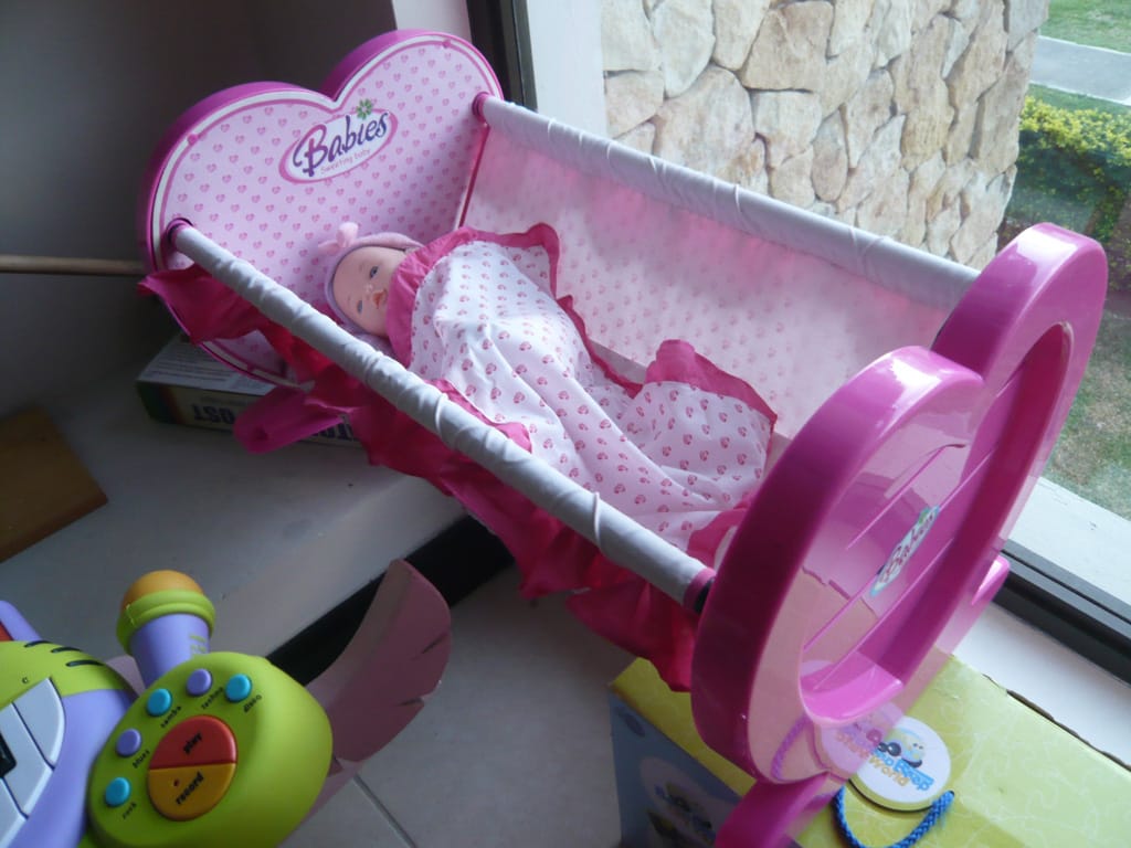 Toy baby crib, Avalon Country Club, Río Oro, San José, Costa Rica