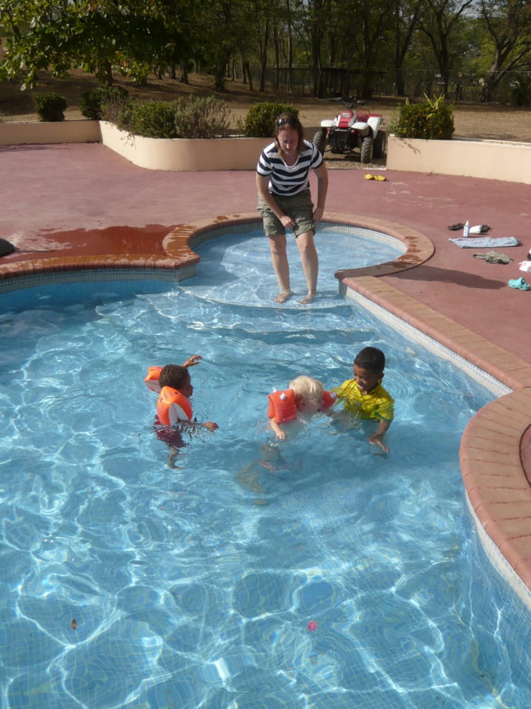 Pool time, Comunidad, Guanacaste, Costa Rica, 2 May 2009