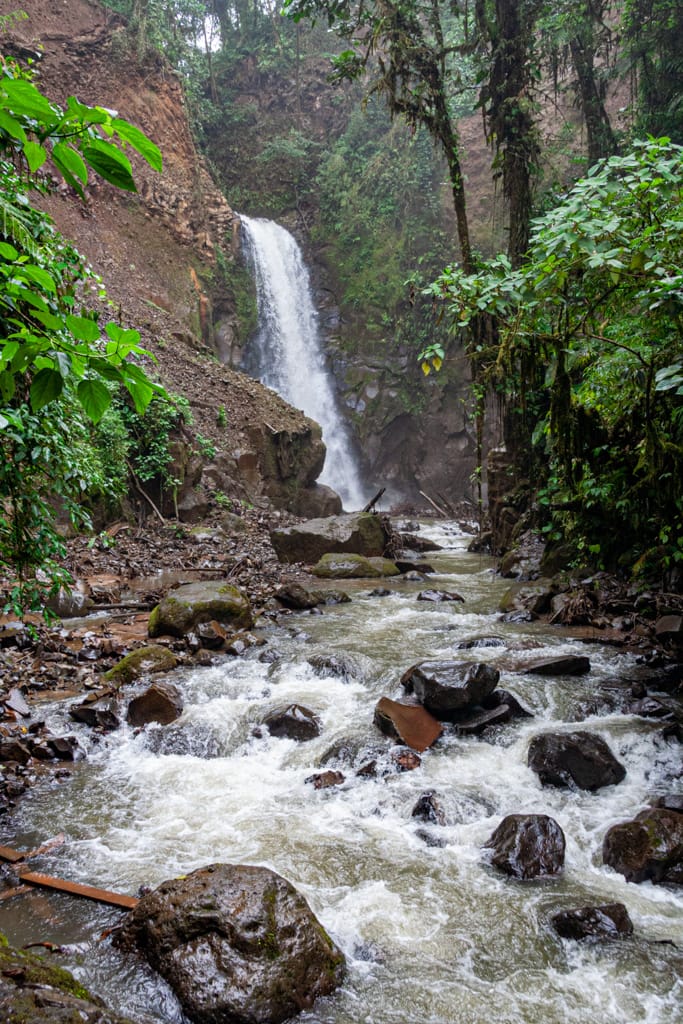 Temple falls, La Paz Waterfall Gardens, Alajuela, Costa Rica, 31 October 2009
