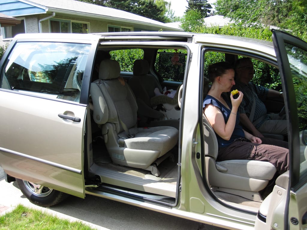 Getting ready to depart, Westgate, Calgary, Alberta, 4 August 2010