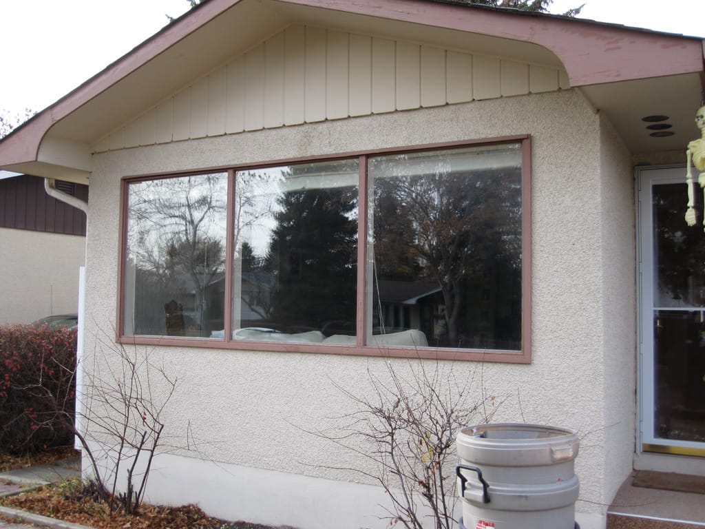 Old living room windows, Westgate, Calgary, Alberta, 28 October 2010