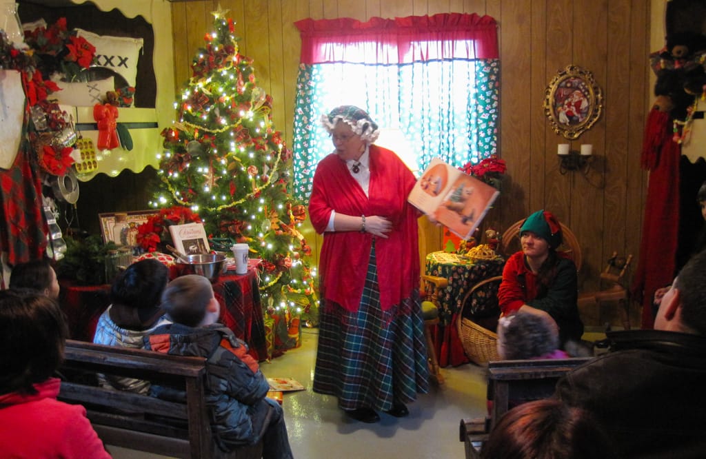 Story time, Timberline Ranch, Maple Ridge, British Columbia, 22 December 2010