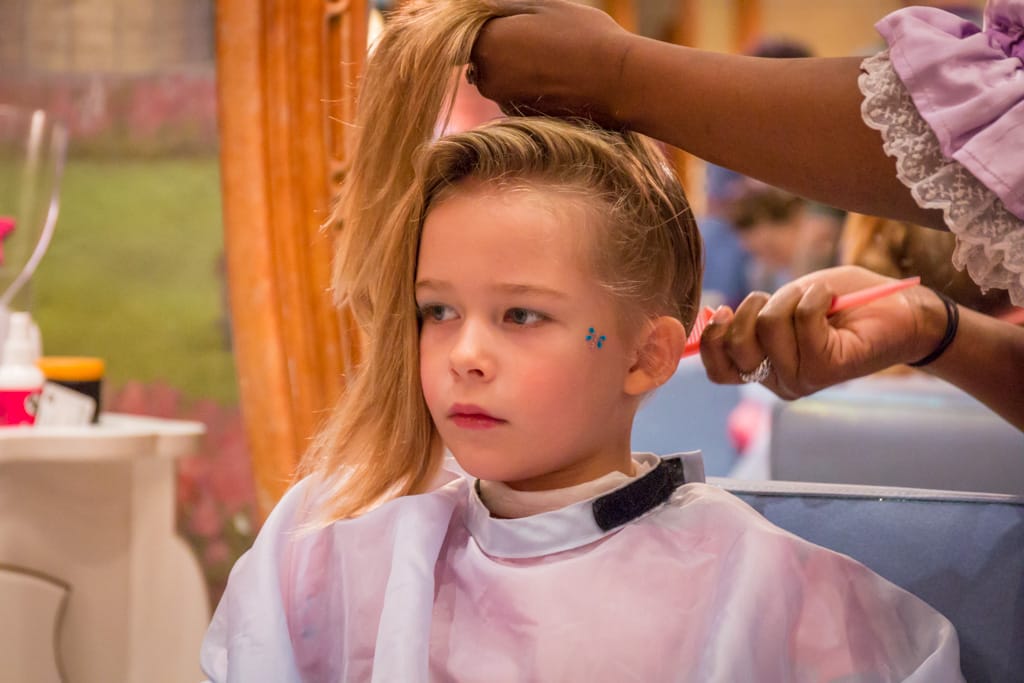 Getting ready at Bibbidi Bobbidi Boutique in Magic Kingdom, Walt Disney World, Orlando, Florida, 23 December 2016